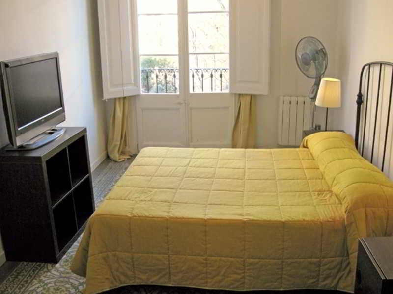 Paraiso Hostel Βαρκελώνη Εξωτερικό φωτογραφία